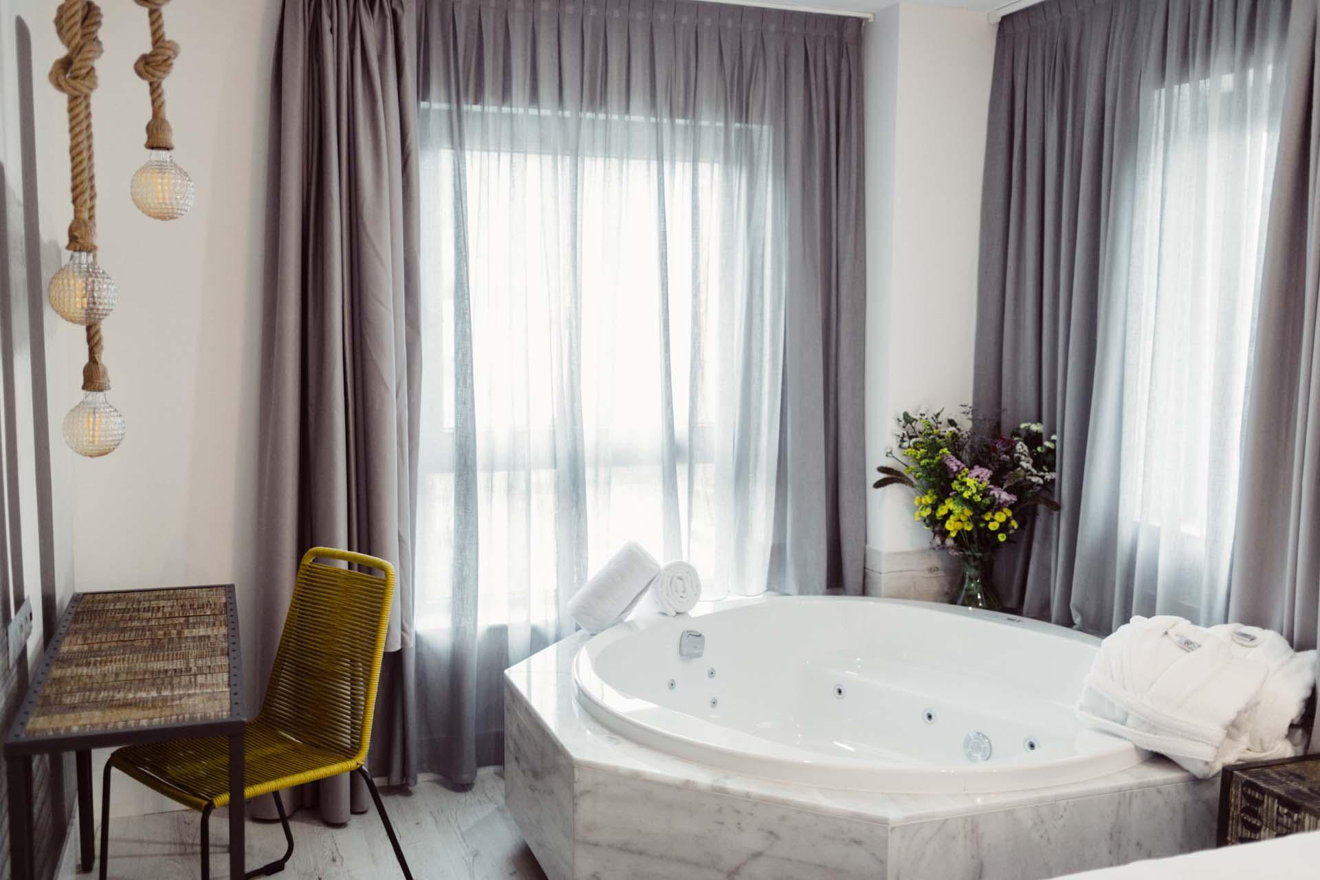 Hotel Cuevas - Adults Only Сантільяна-дель-Мар Екстер'єр фото