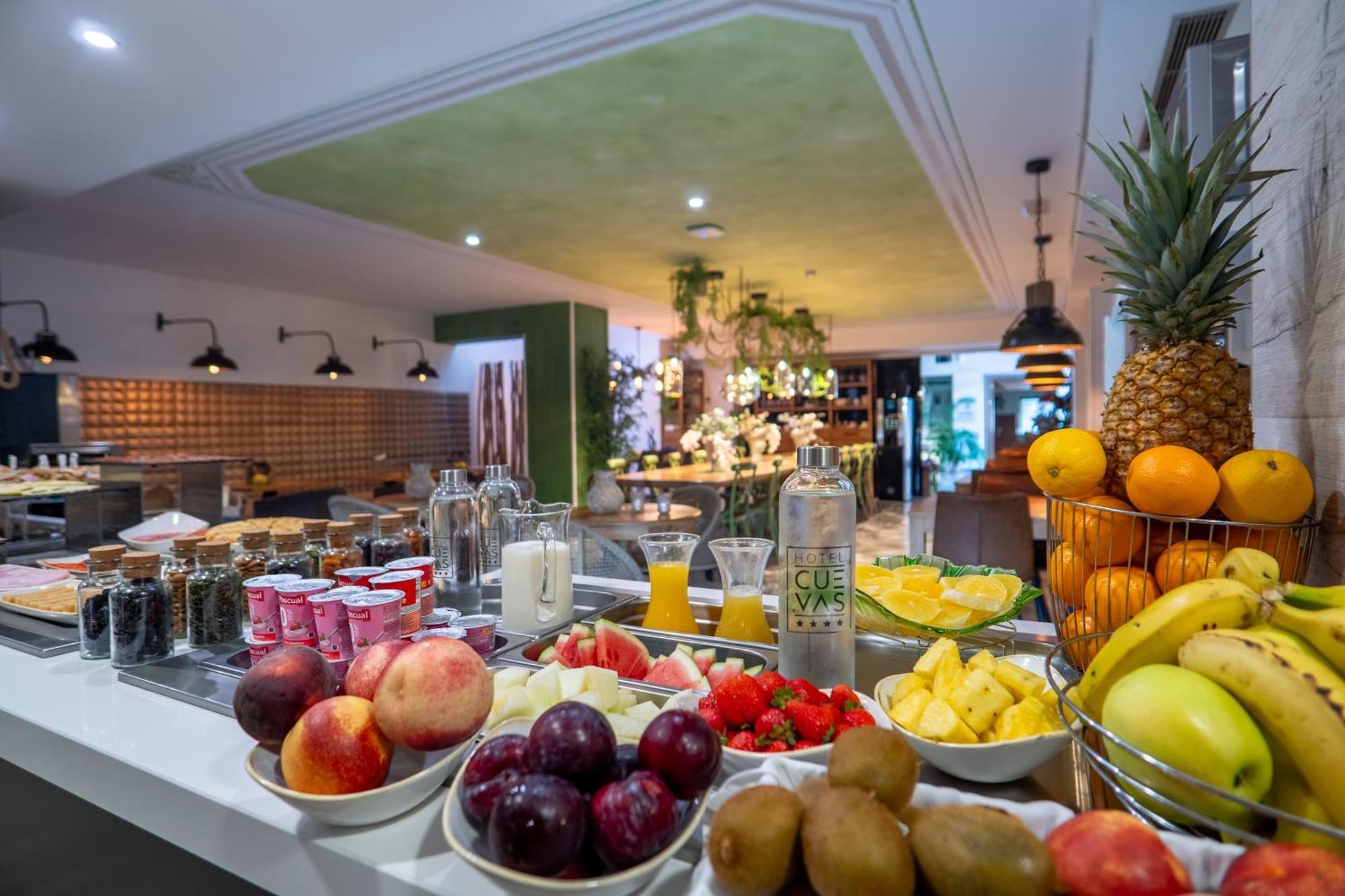 Hotel Cuevas - Adults Only Сантільяна-дель-Мар Екстер'єр фото